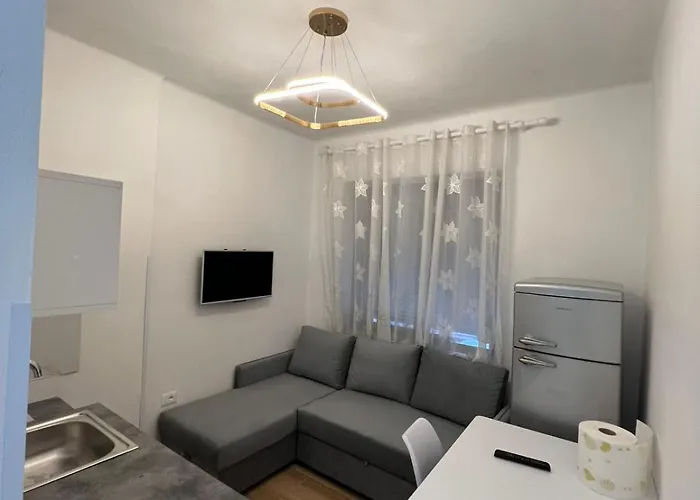 E&b Cosy 2 Apartment Tirana
