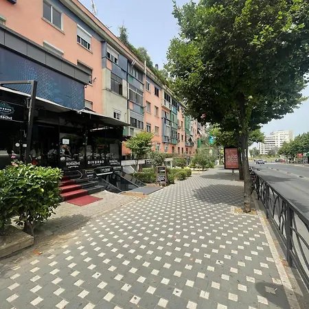 公寓 E&b Cosy 2 地拉那