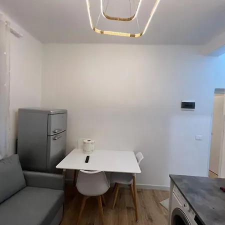 E&b Cosy 2 아파트